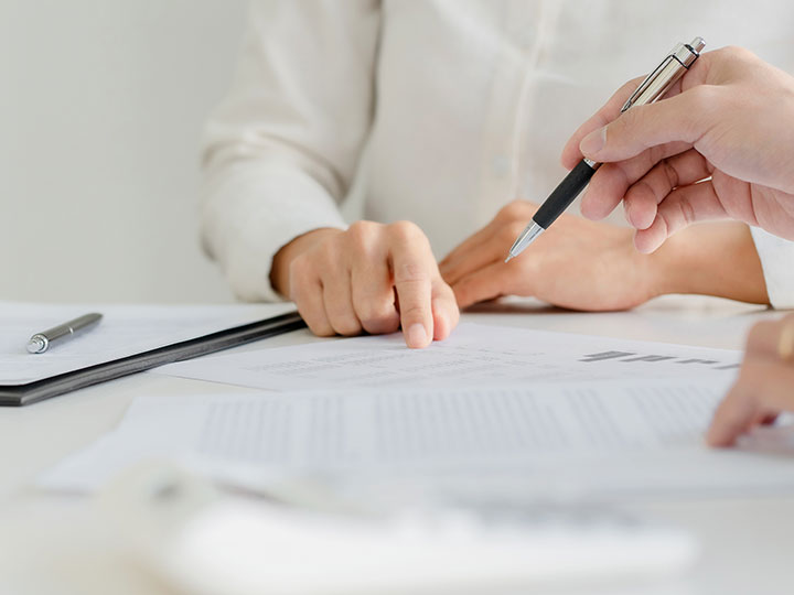 business-van-underwriting-square-images