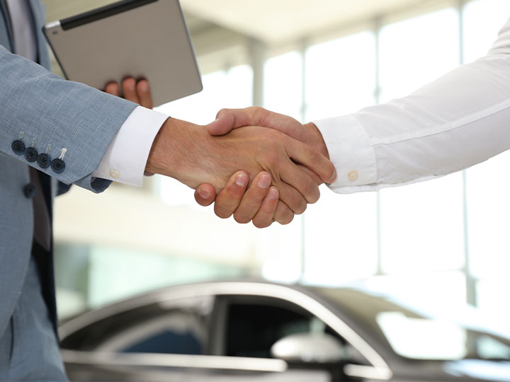 hand-shaking-car-square-images